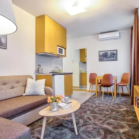 Booking Apartments *